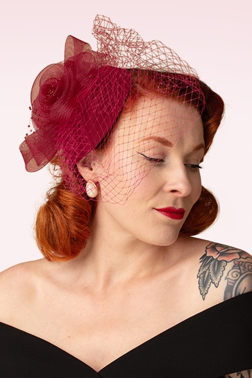 Banned Retro - Royal Bloom fascinator in framboosrood
