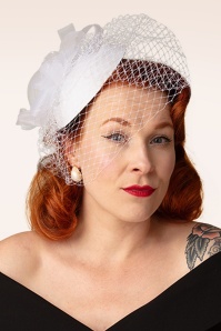 Banned Retro - Royal Bloom fascinator in wit 2