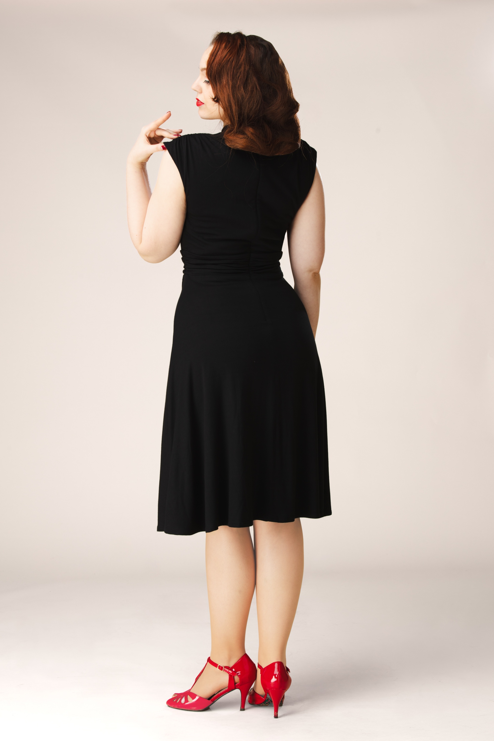 Topvintage Boutique Collection - Topvintage exclusive ~ Mitzy semi-swing jurk in zwart 2
