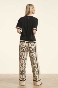 Smashed Lemon - Avery Graphic pantalon met wijde pijpen in zand en zwart 4