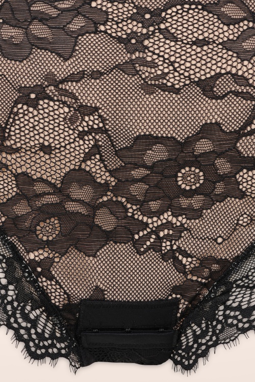 MiraLune - Topvintage exclusive ~ Boudoir Lace Shaping bodysuit in zwart 3