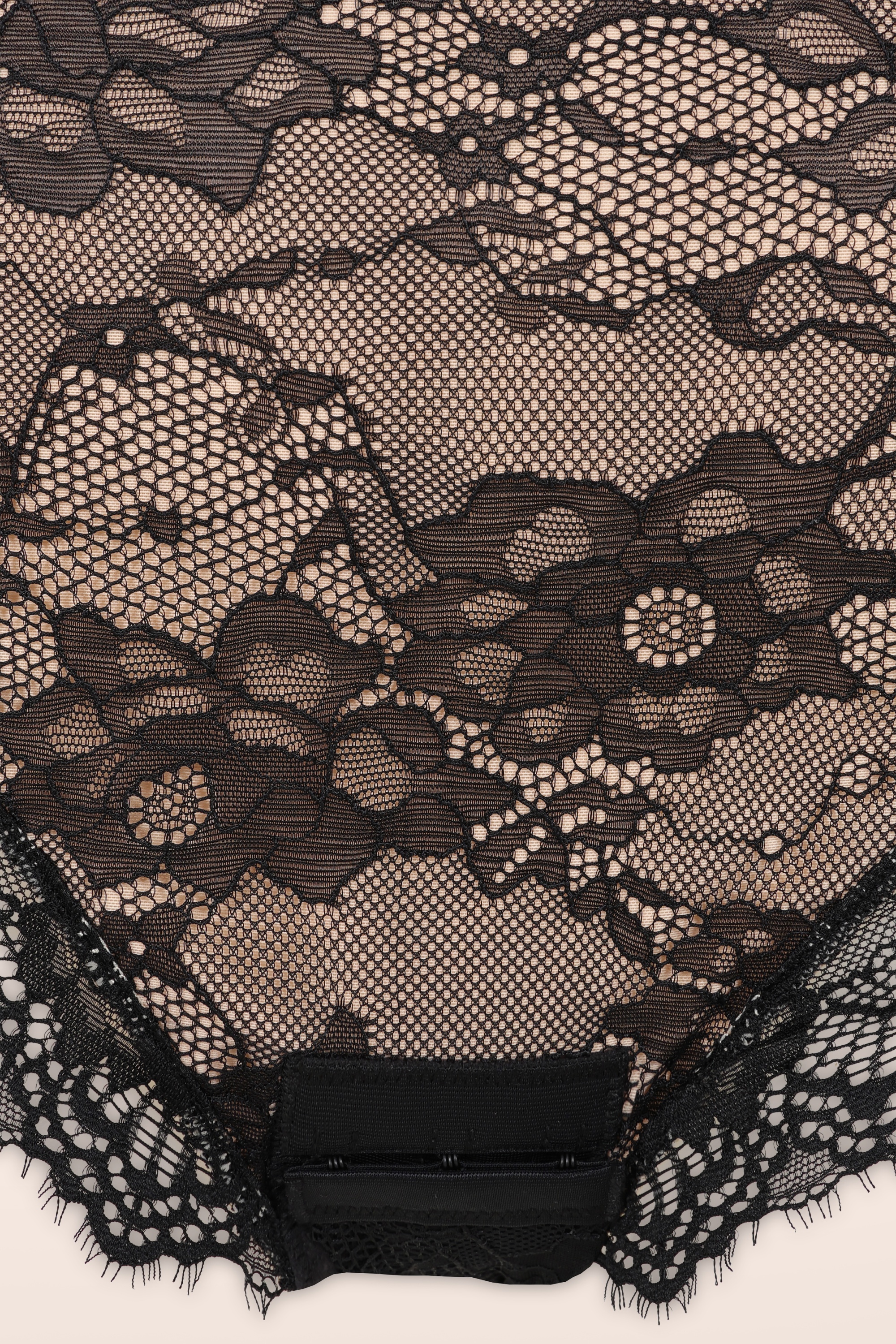 MiraLune - Topvintage exclusive ~ Boudoir Lace Shaping bodysuit in zwart 3