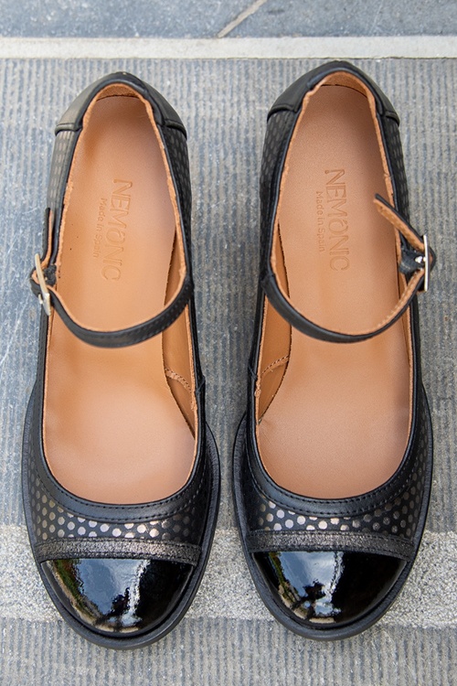 Nemonic - Juliet Mary Jane Pumps in Black 5