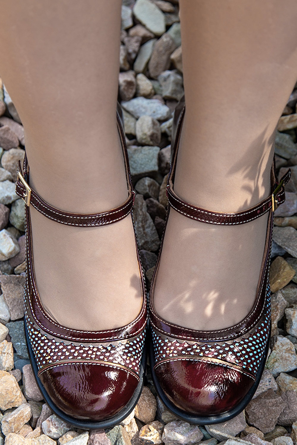 Nemonic - Juliet Mary Jane Spot Pumps in Burgundy 2