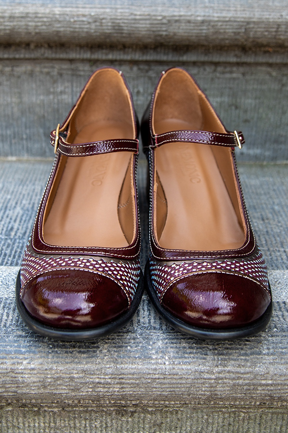 Nemonic - Juliet Mary Jane Spot Pumps in Burgundy 5