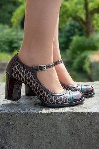 Nemonic - Juliet Mary Jane Pumps in Maroon