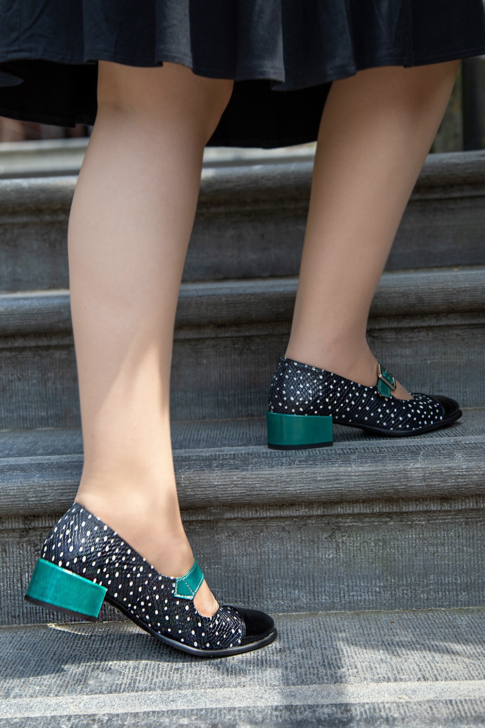 Nemonic - Julie Mary Jane Dotted Pumps in Black and Teal 6