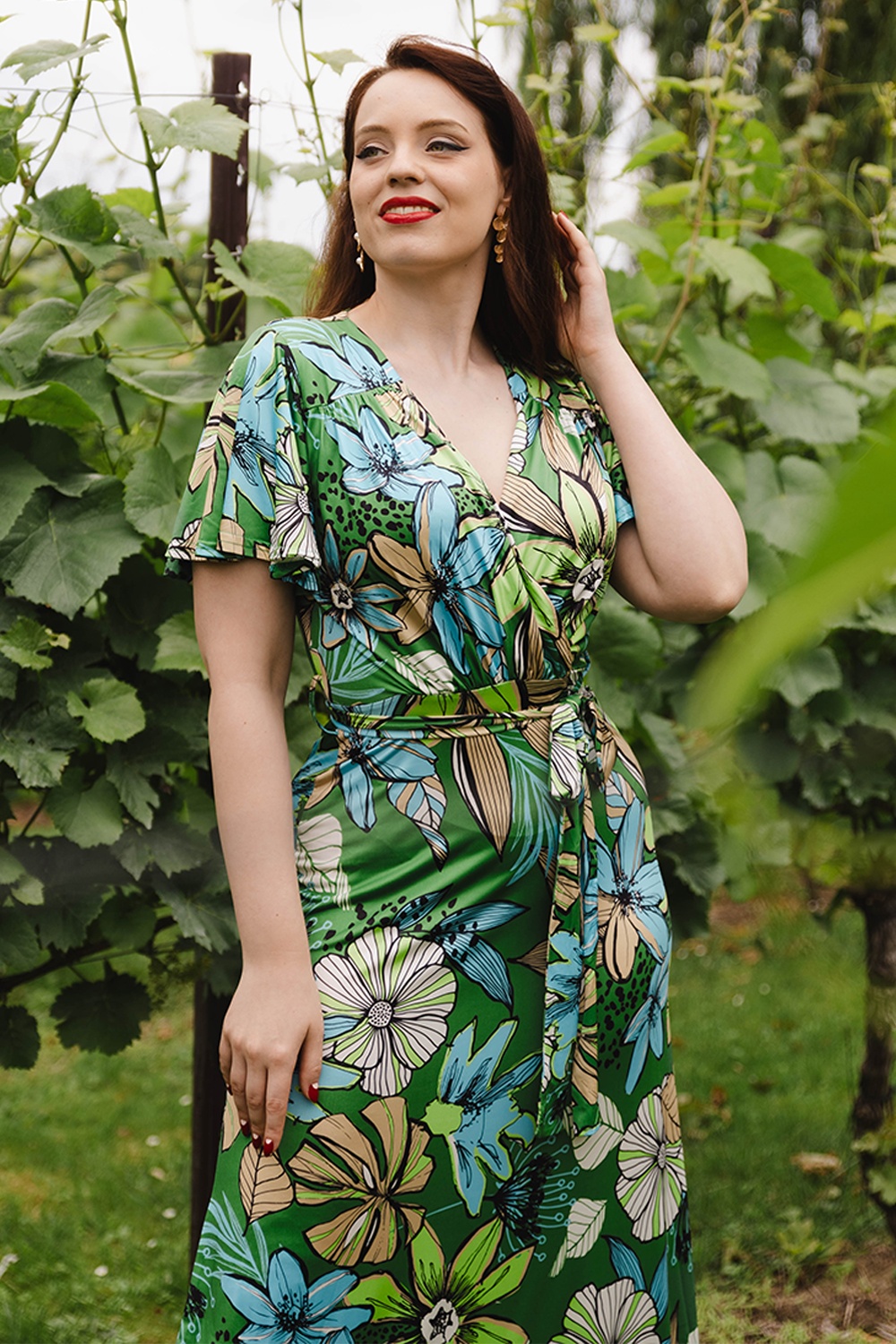 Vintage Chic for Topvintage - Topvintage Exclusive ~ Tammy Floral Maxi Dress in Green and Multi