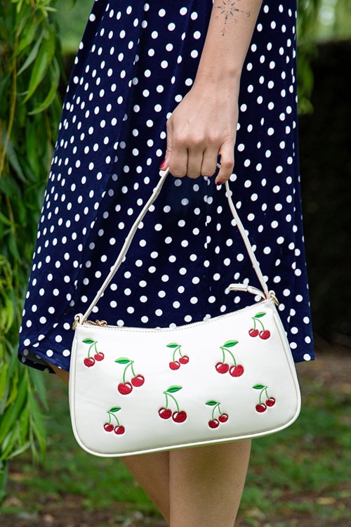 Banned Retro - Wild Cherry Handbag in Off White