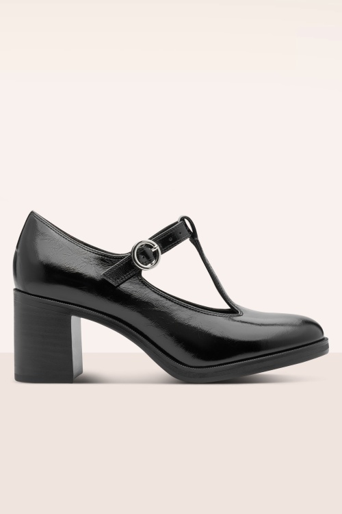 Tamaris - Francesca T-Strap Pumps in Black 2