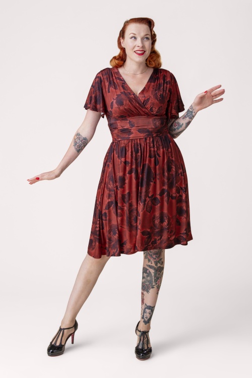 Vintage Chic for Topvintage - Exklusiv bei Topvintage ~ Sadie Rose Cross Over Swingkleid in Rot