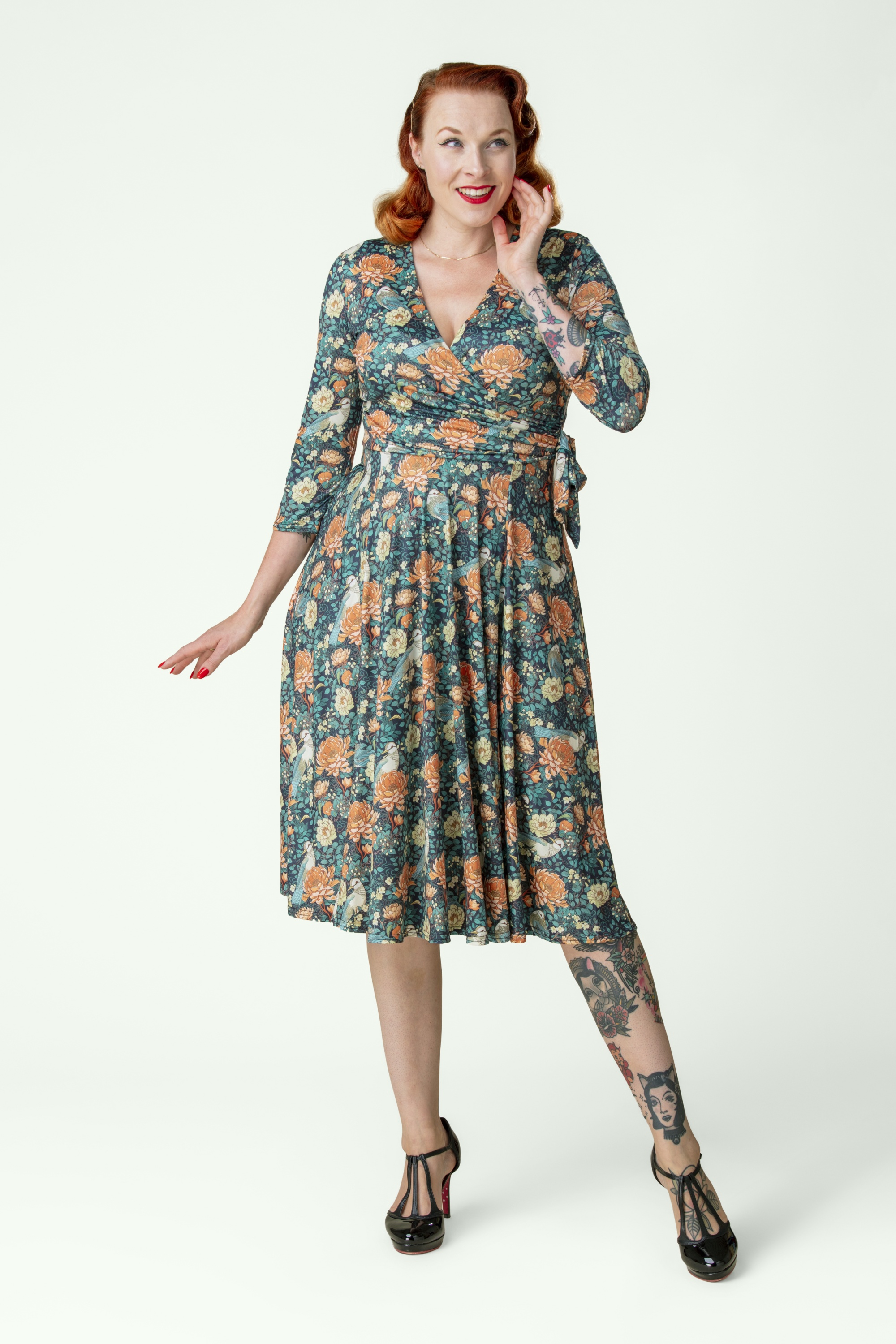 Vintage Chic for Topvintage - Topvintage exclusive ~ Aria Floral swing jurk in navy en oranje 2