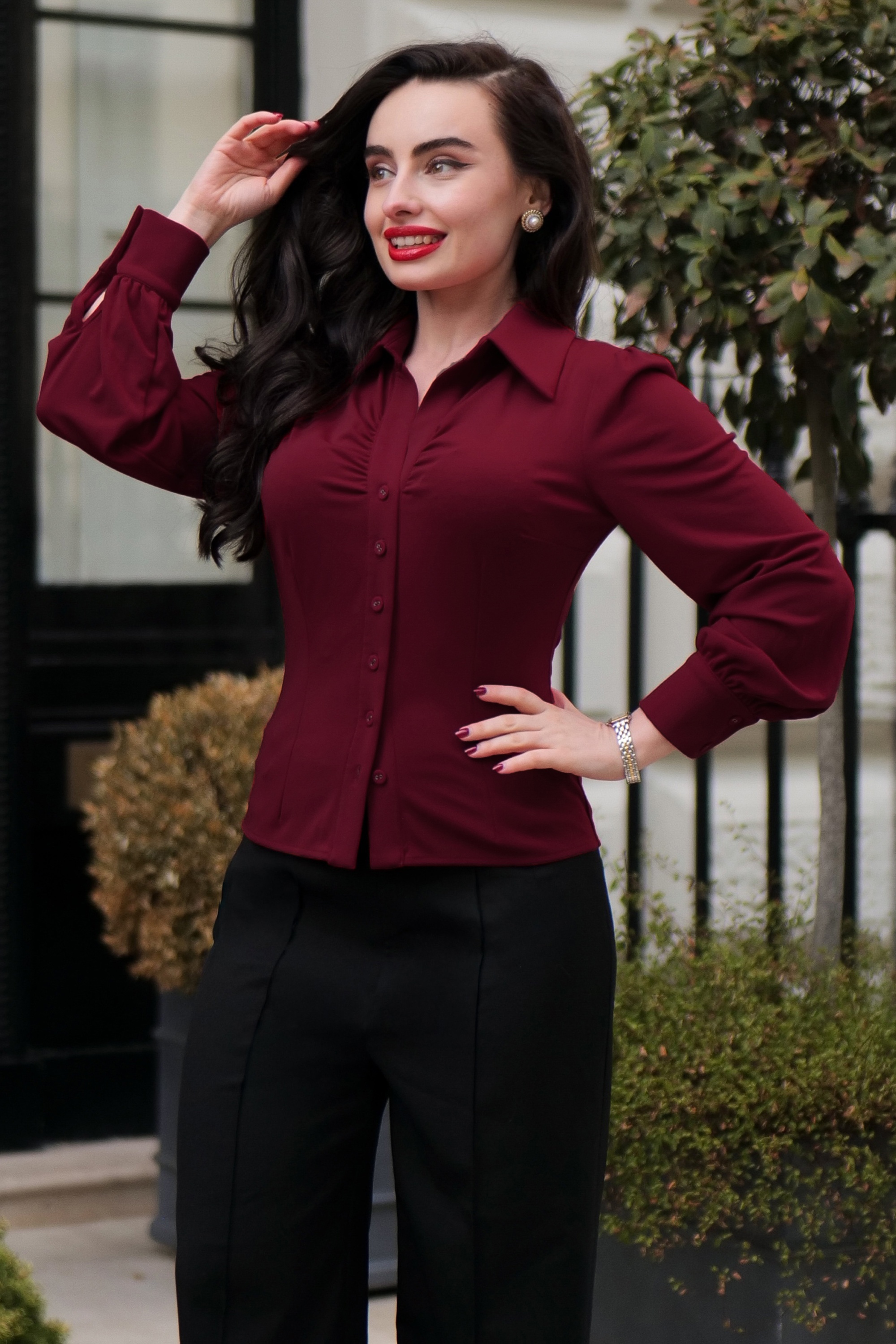 Glamour Bunny Business Babe - Exklusiv bei Topvintage ~ Lucy Bluse in Rot