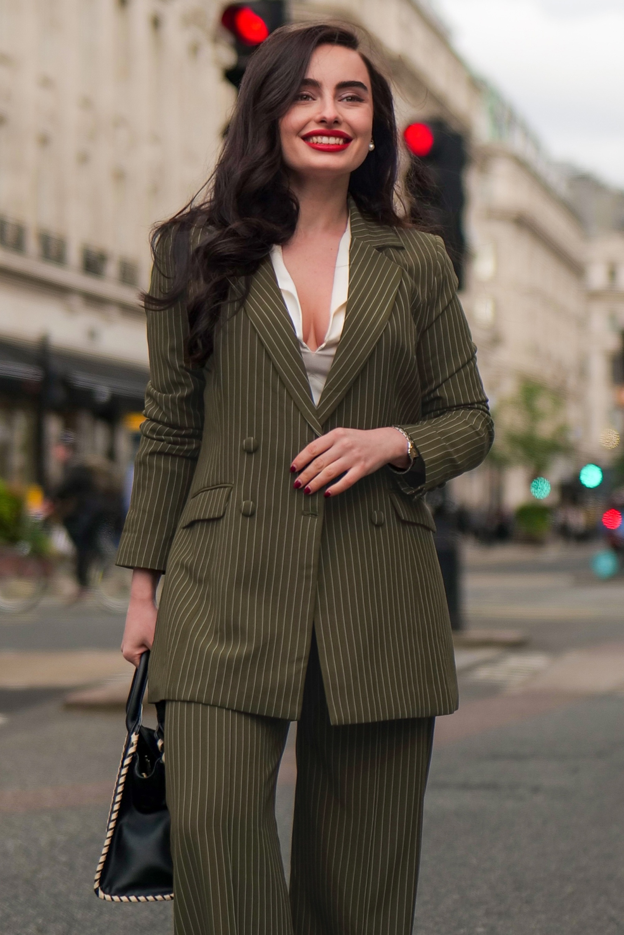 Glamour Bunny Business Babe - Topvintage exclusive ~ Marlene blazer met krijtstreep in groen