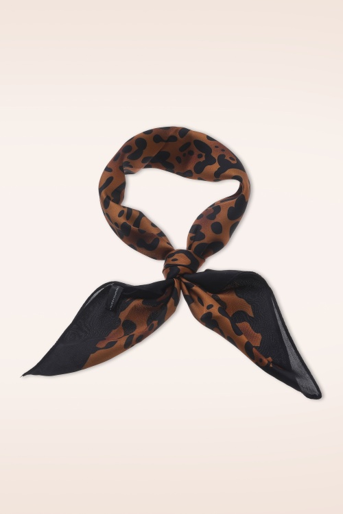 Day&Eve by Go Dutch Label - Big Spot Silky Leopard Scarf