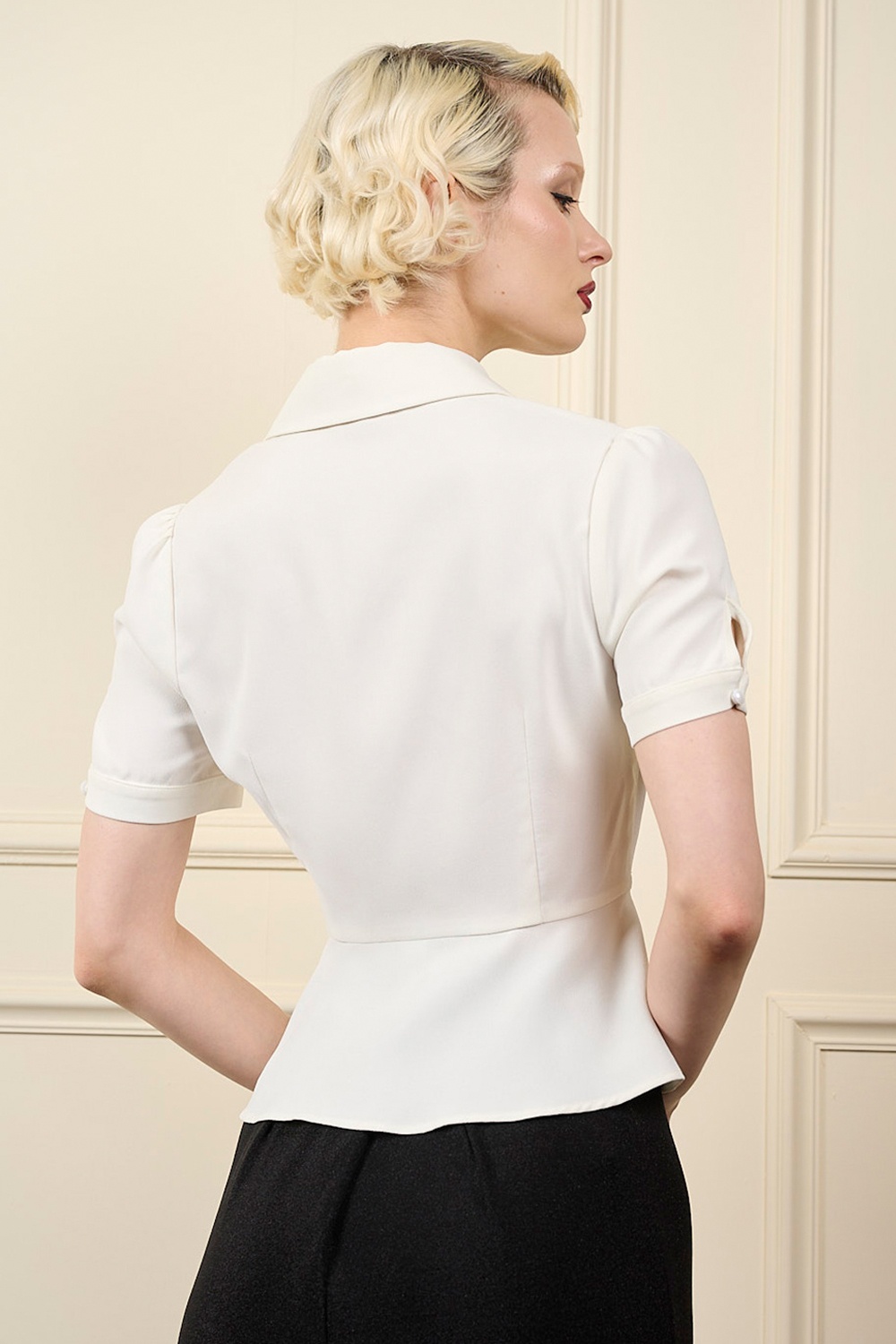 Banned Retro - Prue Bluse in Elfenbein 3