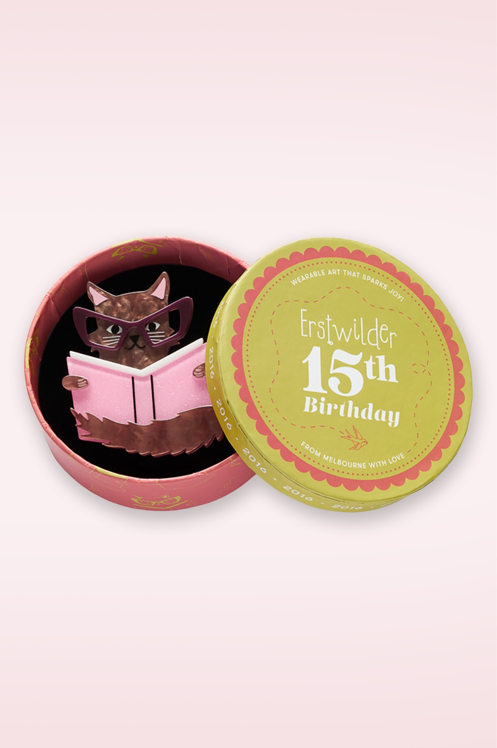 Erstwilder - Broche Puss in Books  2