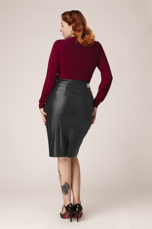 Vintage Chic for Topvintage - Topvintage exclusive ~ Lena Leather Look Pencil Skirt in Black 3