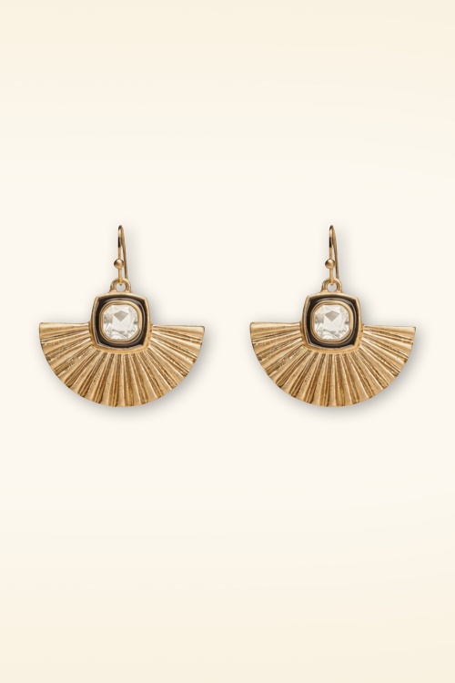 Lovely - Glamorous Fan Earrings in Gold