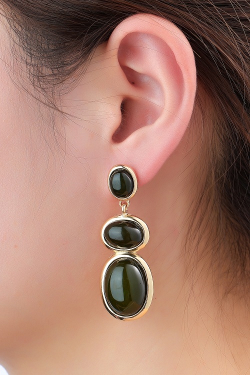 Day&Eve by Go Dutch Label - Pebble Drop Earrings in Gold and Dark Green