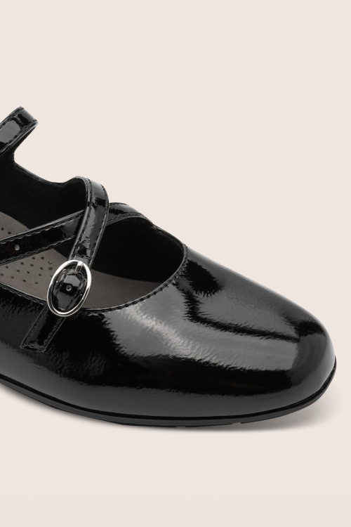 Tamaris - City Girl Comfort Gloss ballerina's in zwart 2