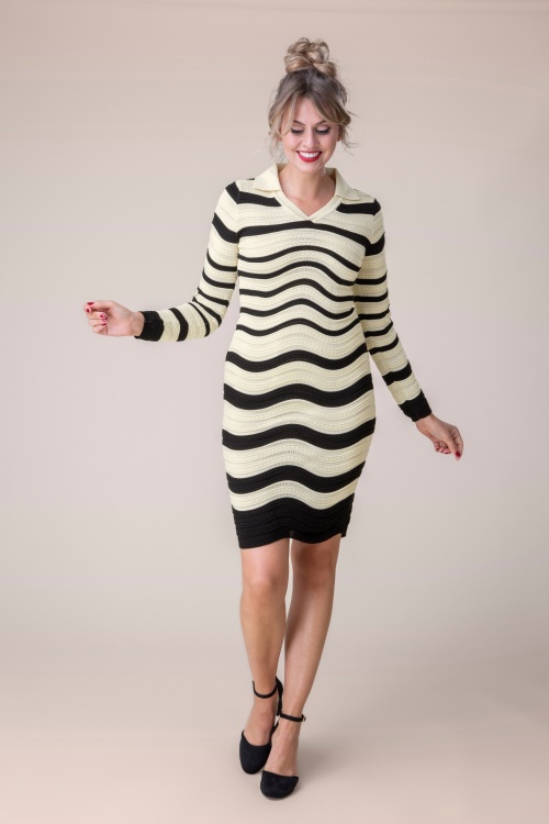 Topvintage Boutique Collection - Topvintage exclusive ~ Bibi Swirl Knitted Dress in Cream and Black