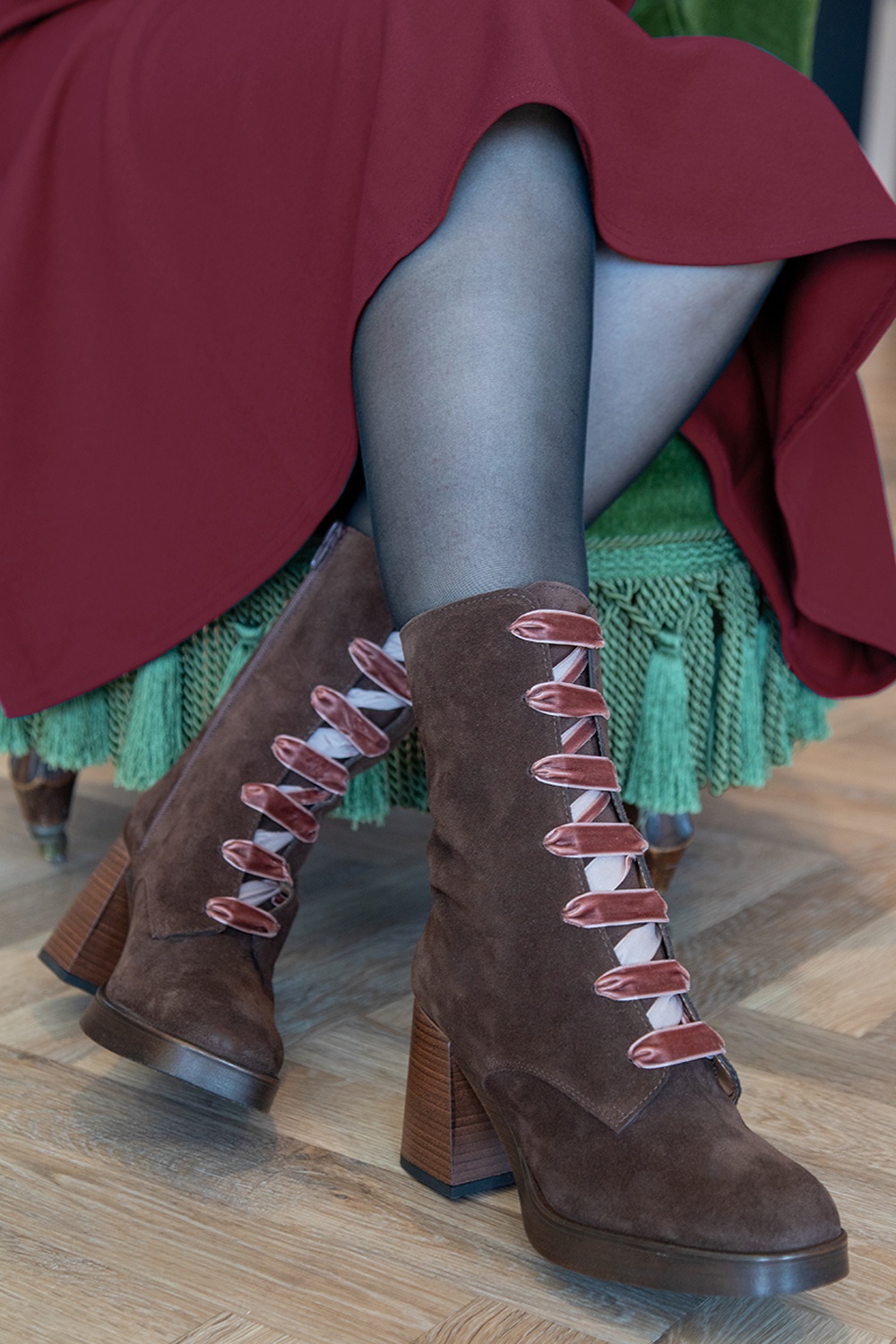 Nemonic - Western Suede Lace Up Boots in Maroon