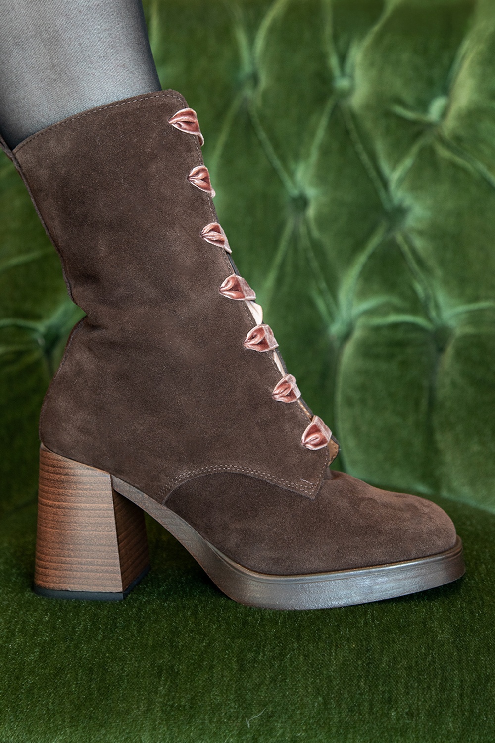 Nemonic - Western Suede Lace Up Boots in Maroon 3
