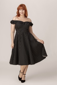 Hearts & Roses - Topvintage Exclusive - Carmen Polkadot Swing Dress in Black and White 2