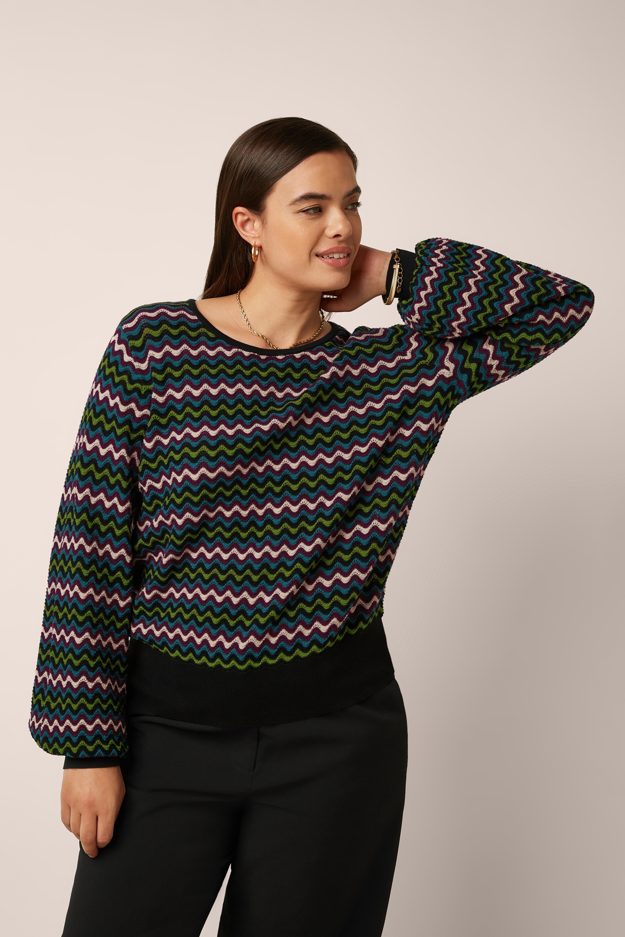 King Louie - Bell Wyler Top in Black