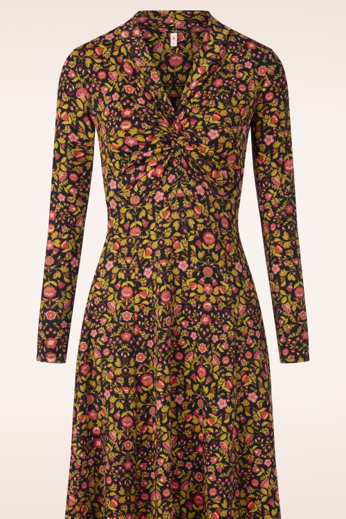 Blutsgeschwister - Robe Hot Knot Shawl en Jardin Encantado 3
