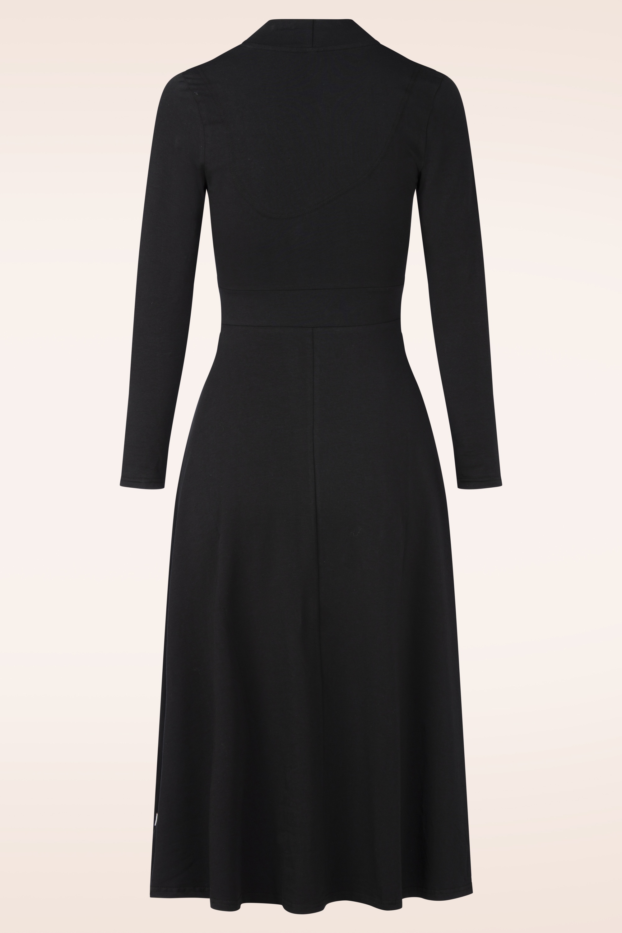 Blutsgeschwister - Robe Hot Knot Shawl en Black and Strong 5