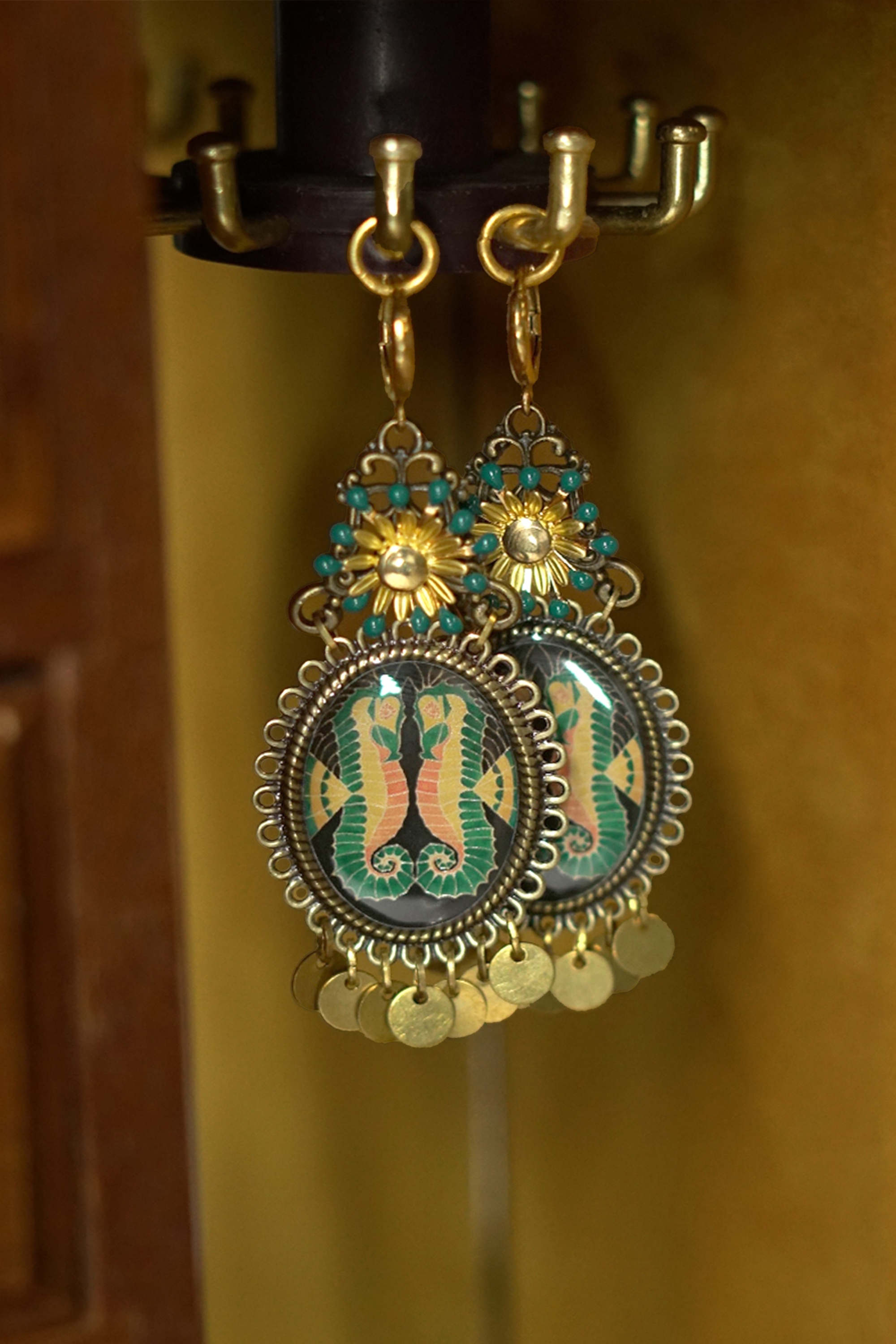 Urban Hippies - Aquantique Earrings in Gold 3