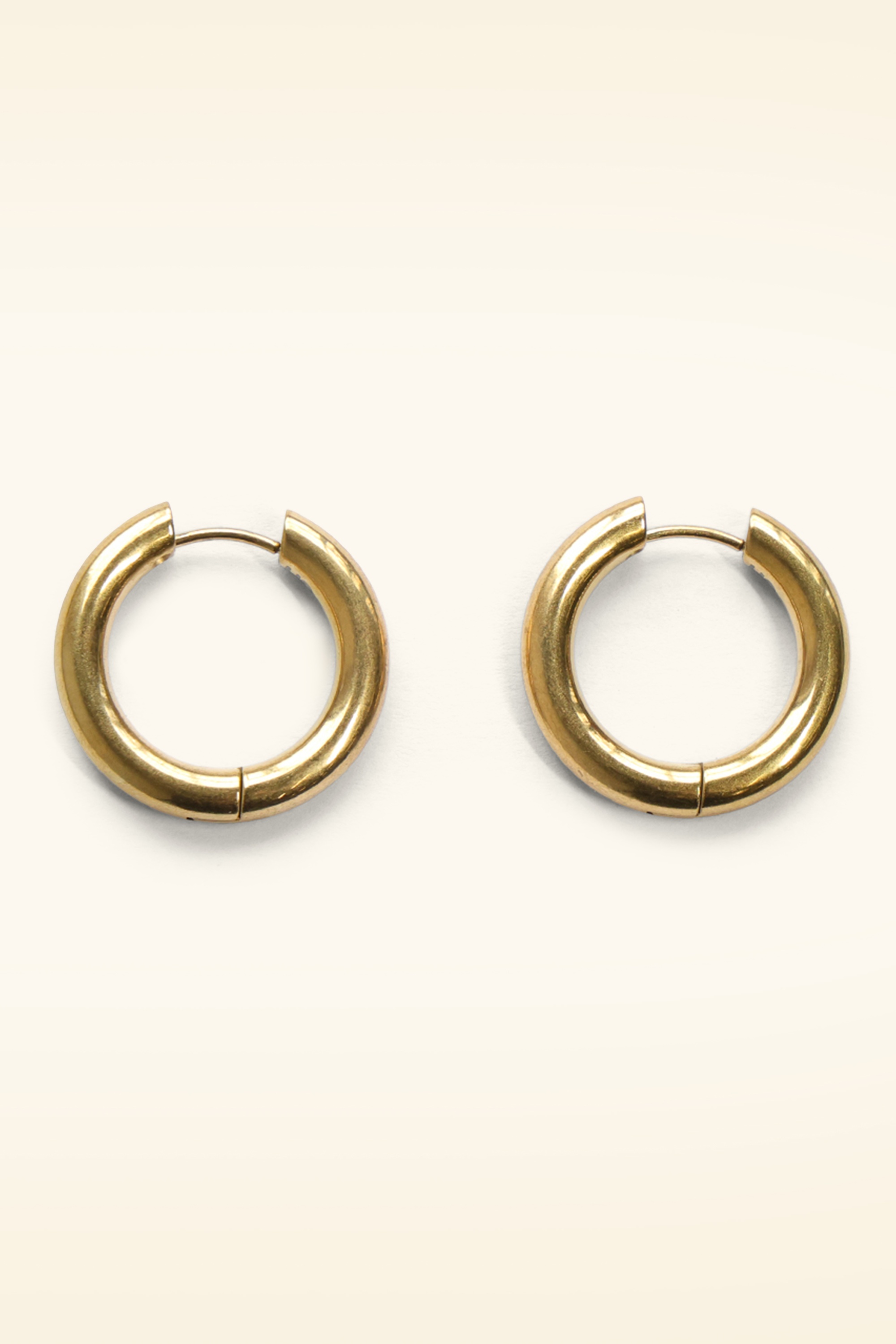 Urban Hippies - Large Hoops Earrings in Gold 2