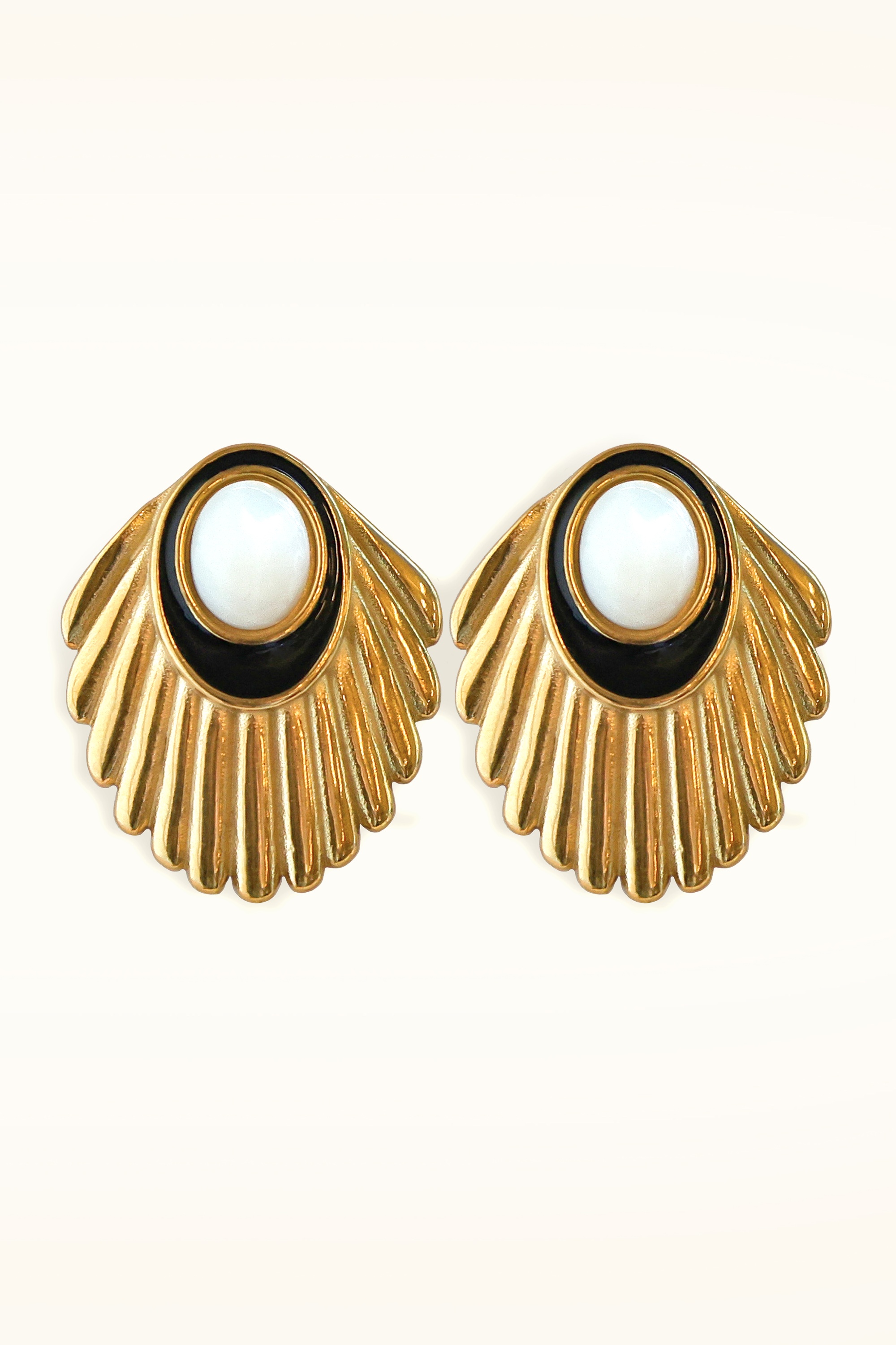 Urban Hippies - Boucles d'oreilles Venus Shell en doré 2