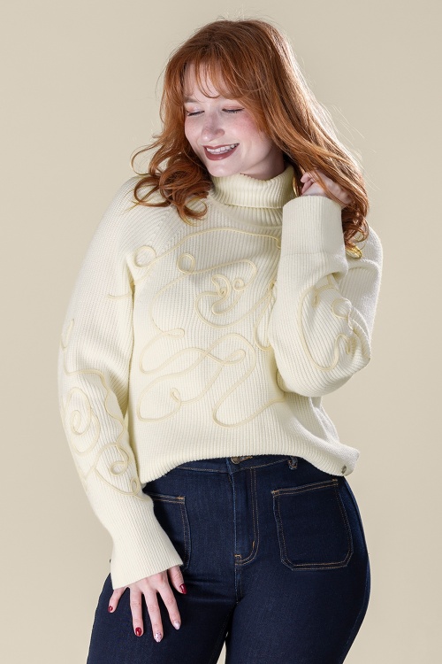 Smashed Lemon - Graphic Pattern Knitted Sweater in Off-White