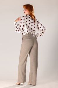 Smashed Lemon - Halina Hose mit Fischgrätmuster in Taupe 2