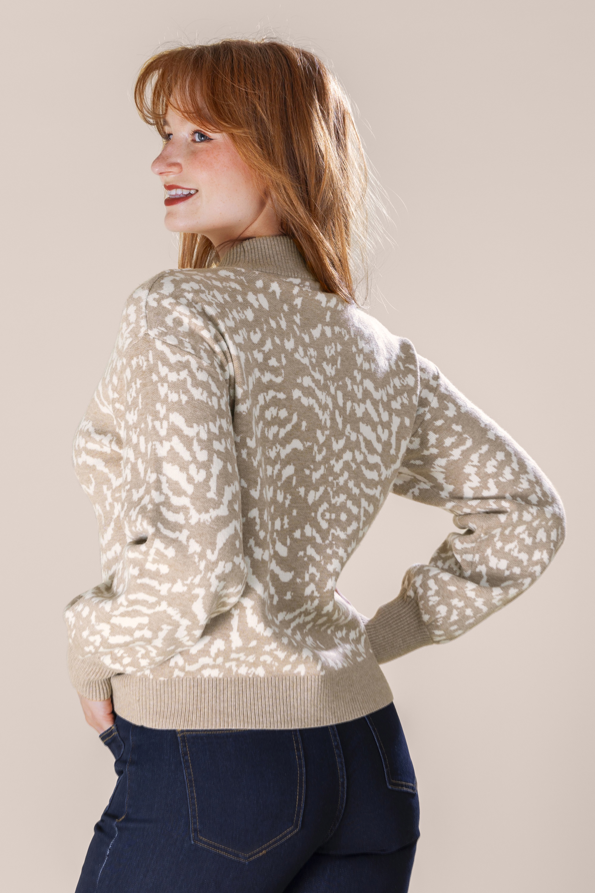 Smashed Lemon - Desert Prowl Pullover in Taupe 3
