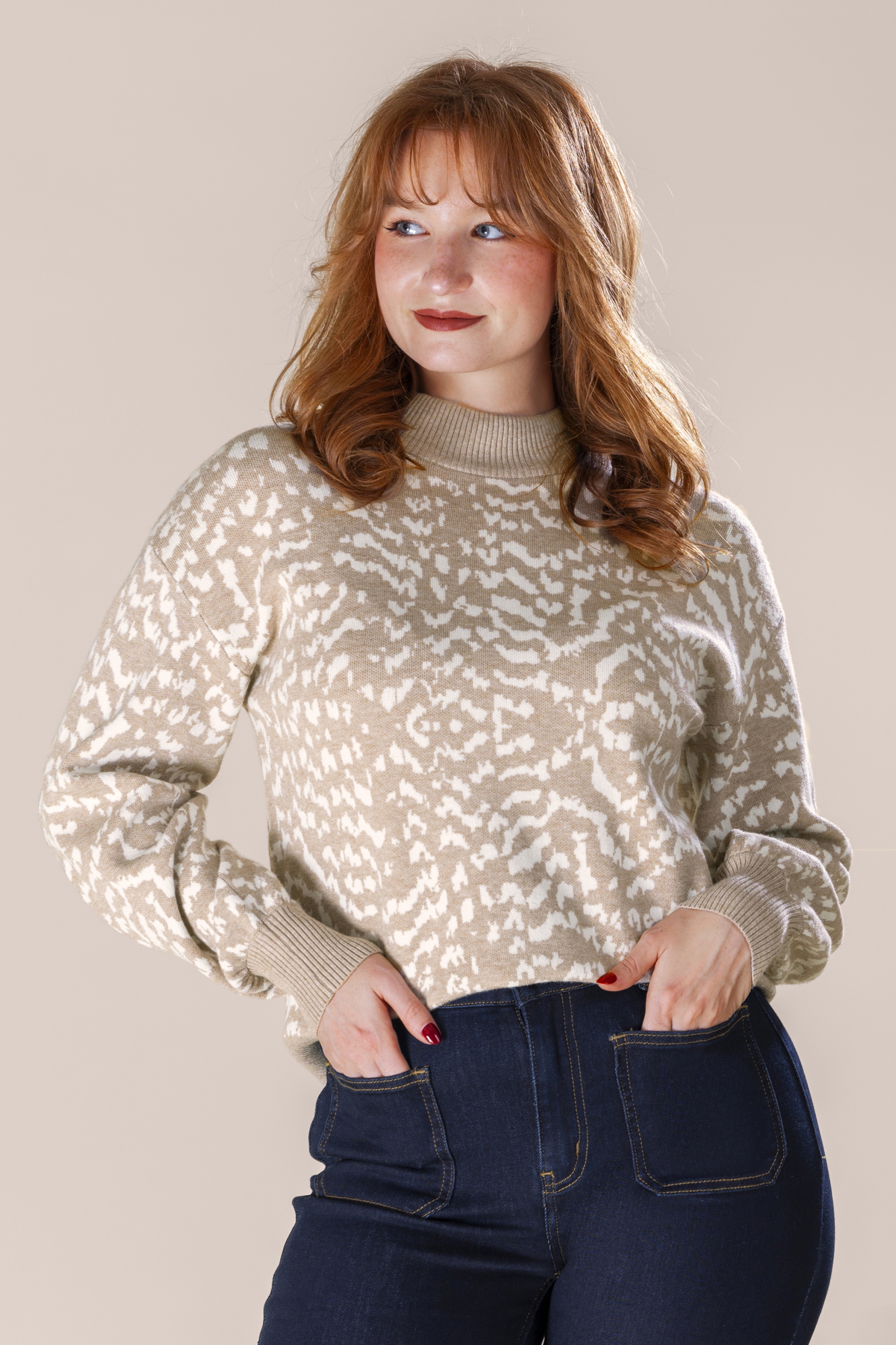 Smashed Lemon - Desert Prowl Pullover in Taupe
