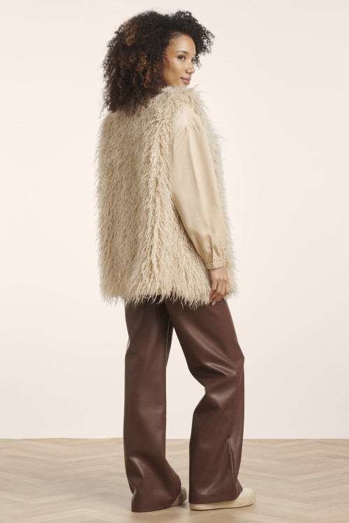 Smashed Lemon - Wendy Waistcoat Gilet in Sand 3