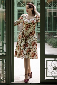 Hearts & Roses - Exklusiv bei Topvintage ~ Deena Florales Swingkleid in Creme