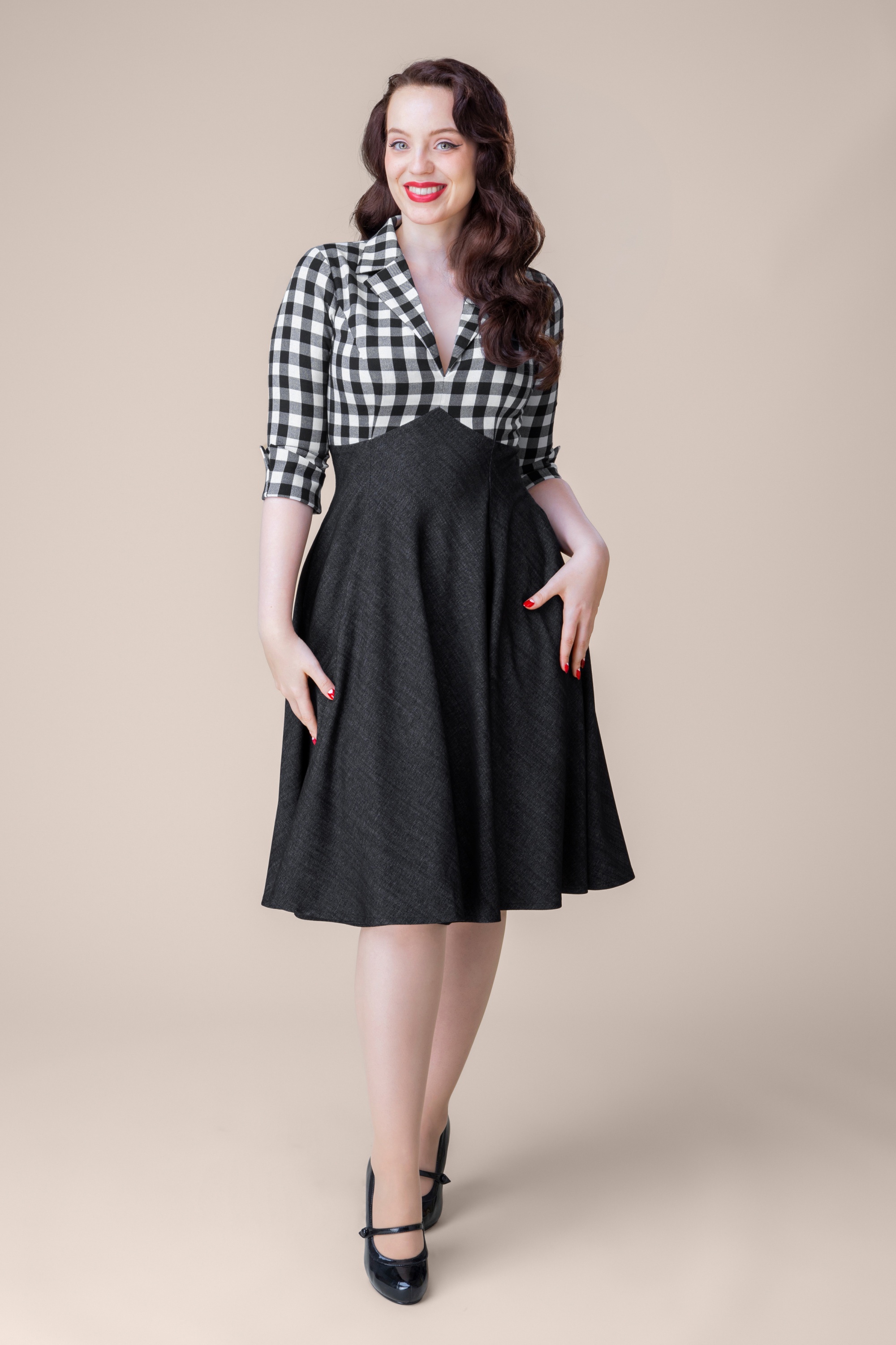 Rock-a-Booty - Exklusiv bei Topvintage ~ Dianne Swingkleid in Schwarz und Kariert