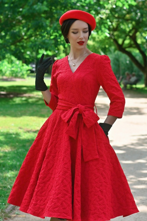 Hearts & Roses - Yara Leaves swing jurk in rood 3