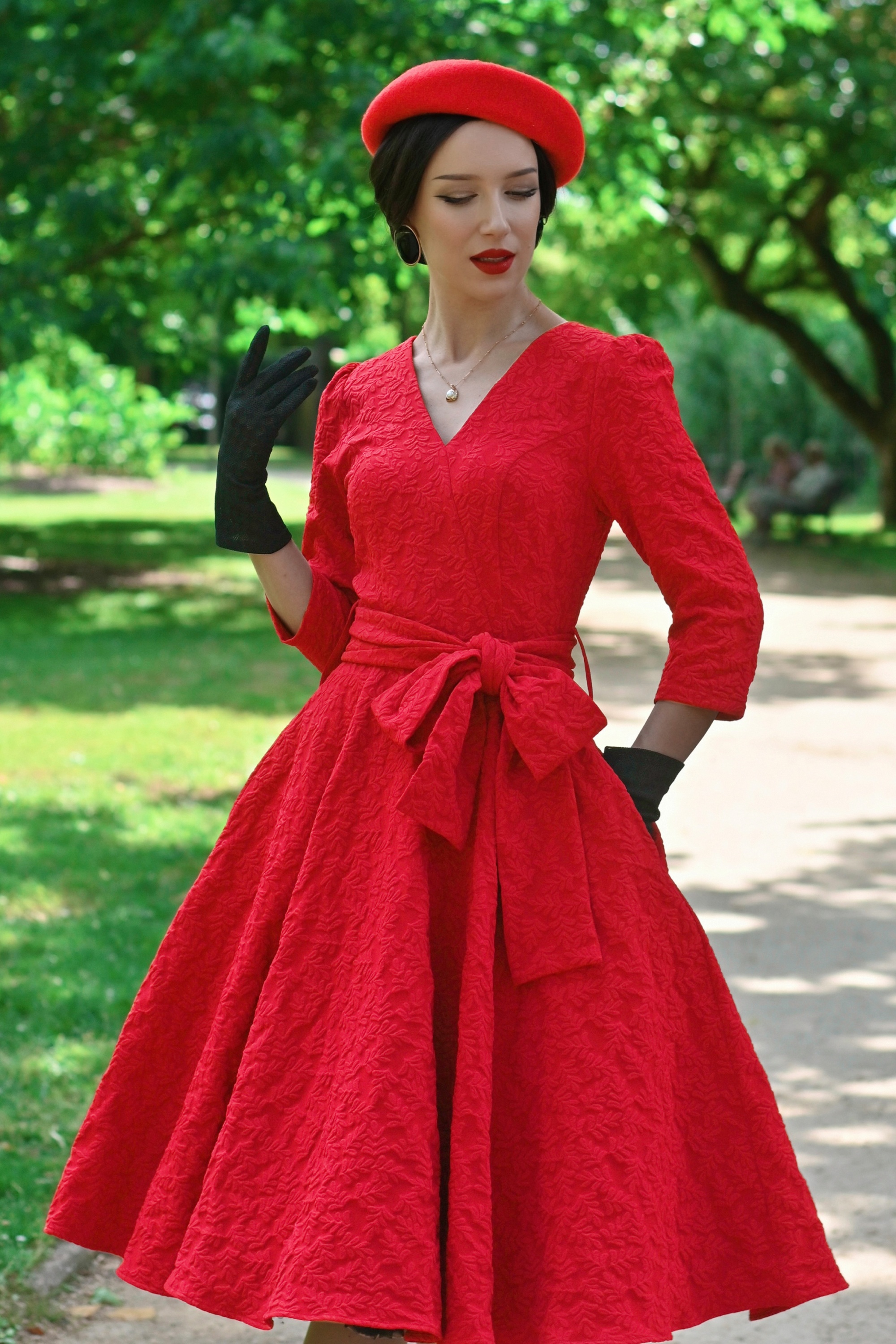 Hearts & Roses - Yara Leaves swing jurk in rood 3