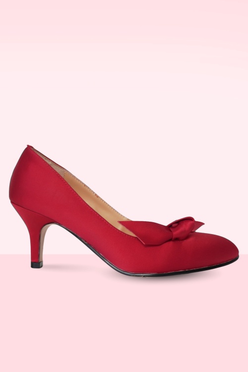 Charlie Stone - Vivienne pumps in rood 3