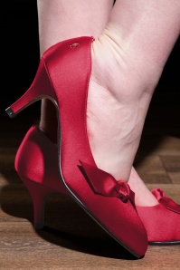 Charlie Stone - Vivienne pumps in rood