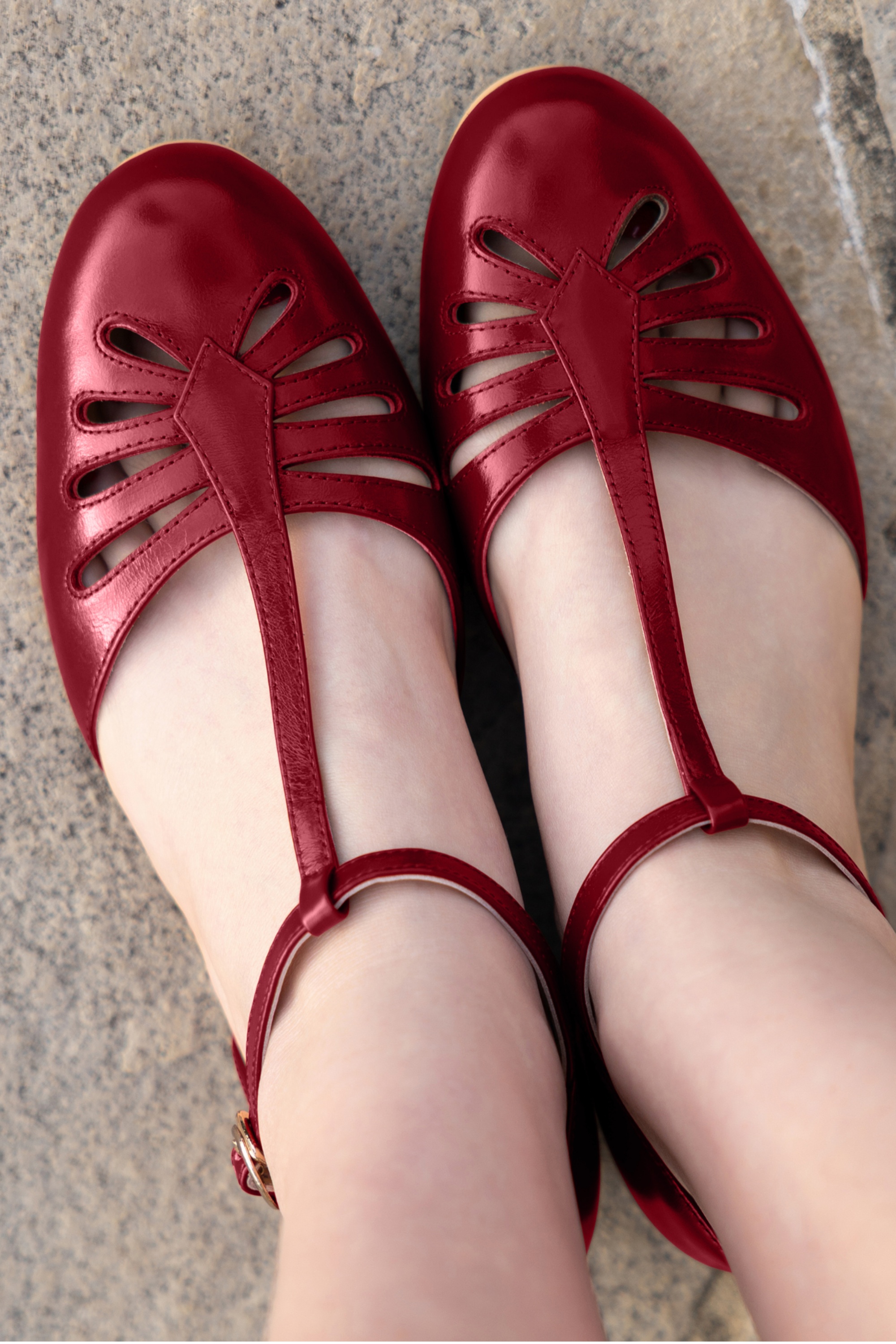 Charlie Stone - Singapore lederen T-Strap ballerina's in crimson rood 3