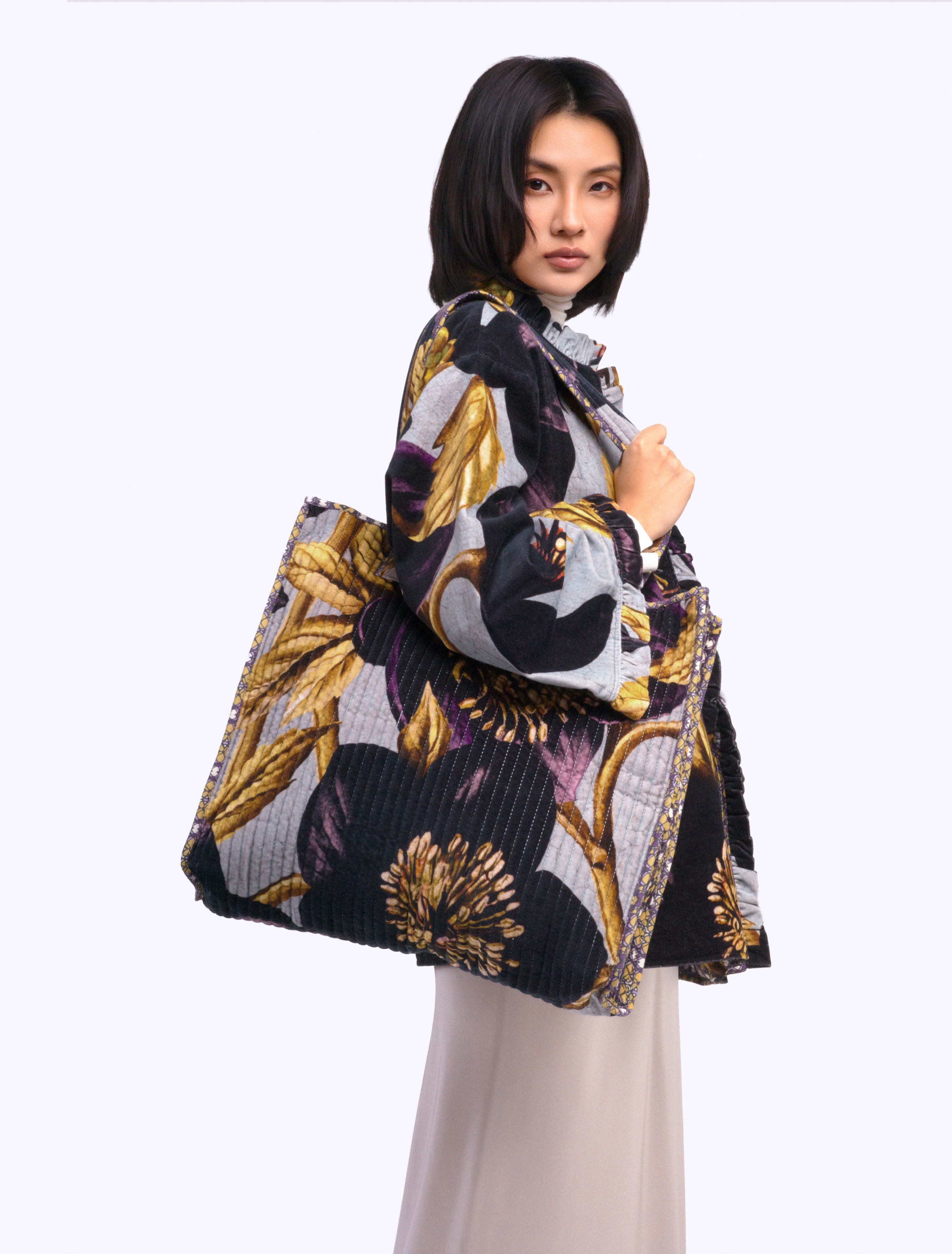 Powder - Hellebore Quilted Velvet Tote Bag in Blue