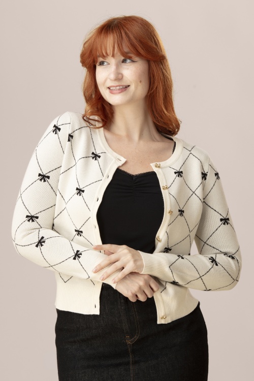 Banned Retro - Betty Bow Cardigan in Creme 2
