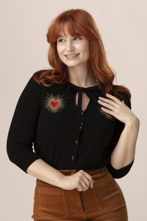 Banned Retro - Sacred Hearts Bandana in Schwarz